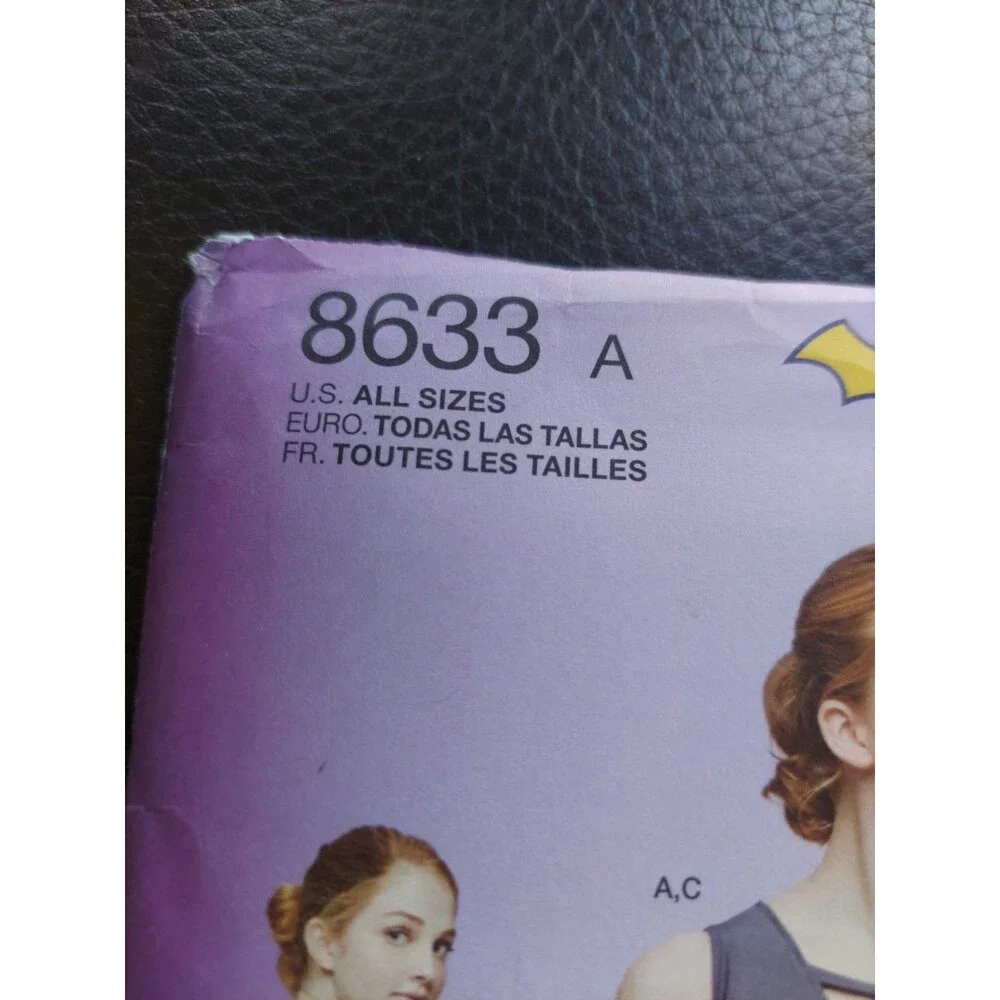 Simplicity Pattern 8633 A Bat Girl Knit Sports Bra 30A 44G  UNCUT